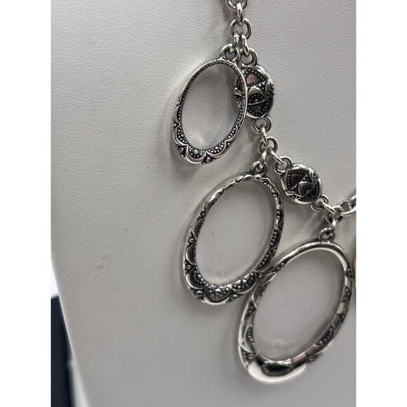 Brighton‎ SWINGING SIXTIES Silver
Tone Ovals Chunky Statement
Necklace - Picture 6 of 11
